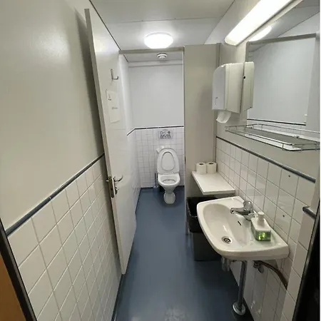 Vandrerhjem Office House Services 218